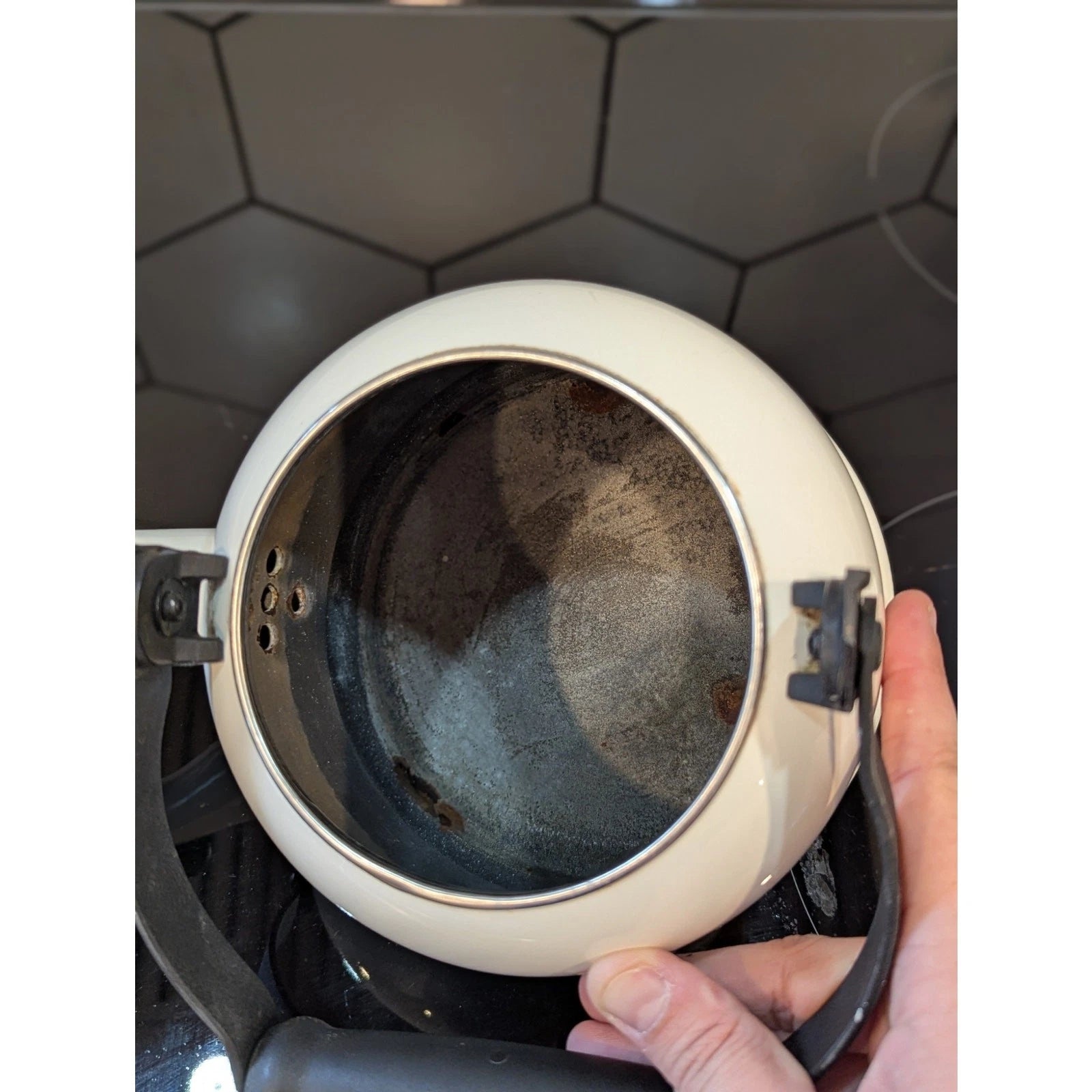 White Le Creuset Enamel Teapot Tea Kettle 1.25QT