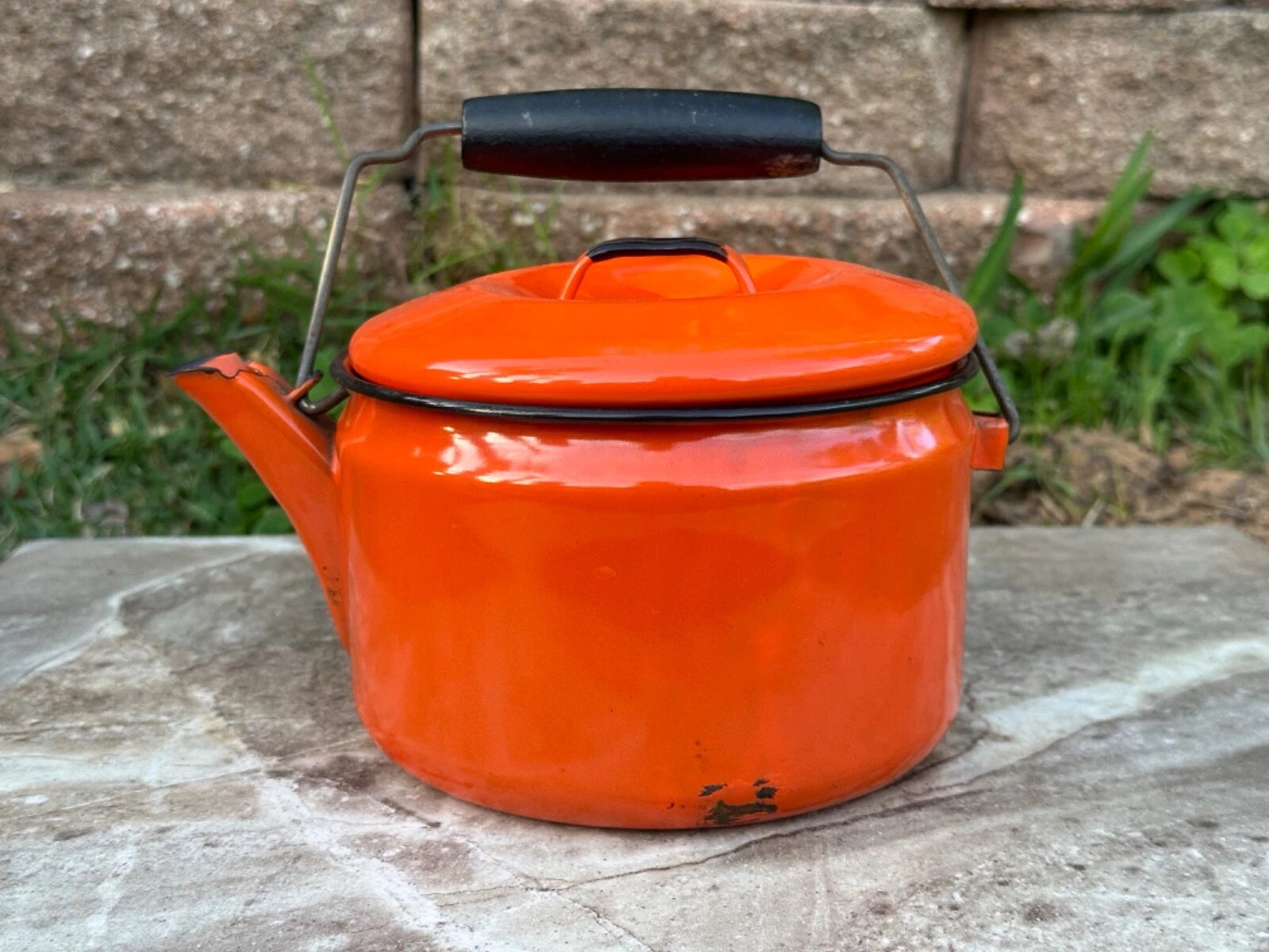 MCM Campfire Enamel Tea Kettle Coffee Pot Vintage Enamelware Teapot Bale Handle