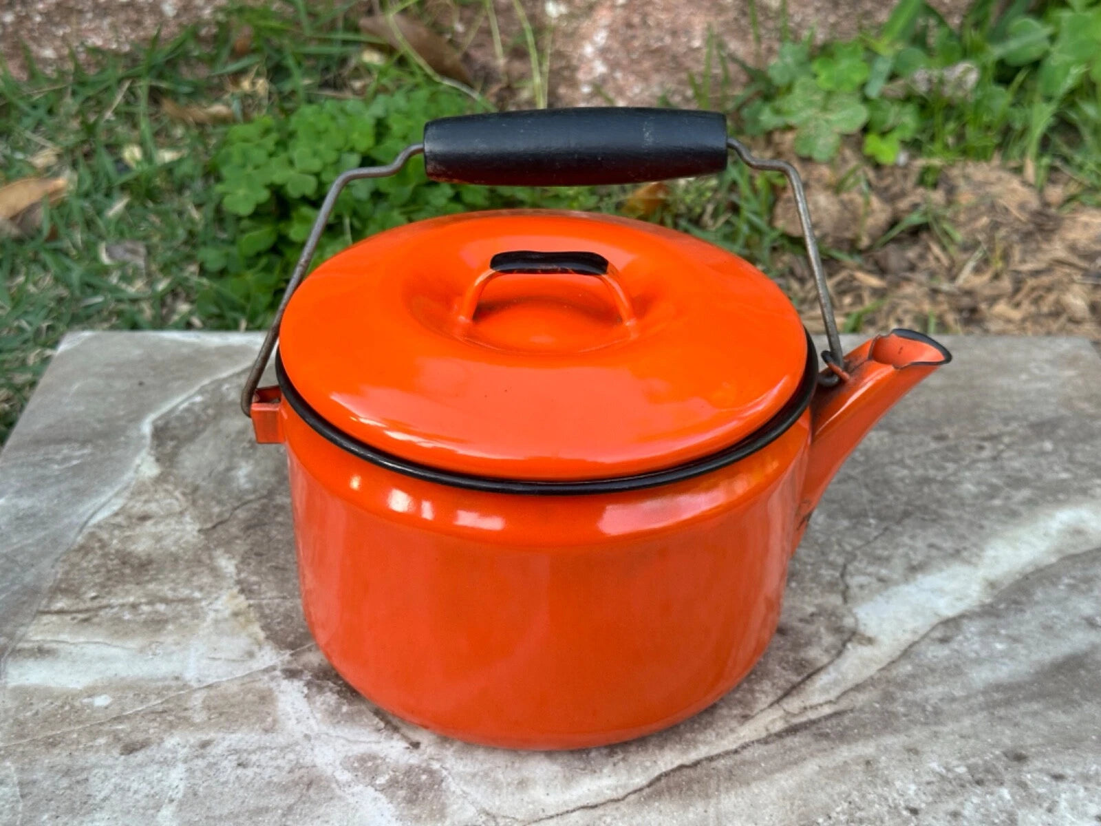 MCM Campfire Enamel Tea Kettle Coffee Pot Vintage Enamelware Teapot Bale Handle