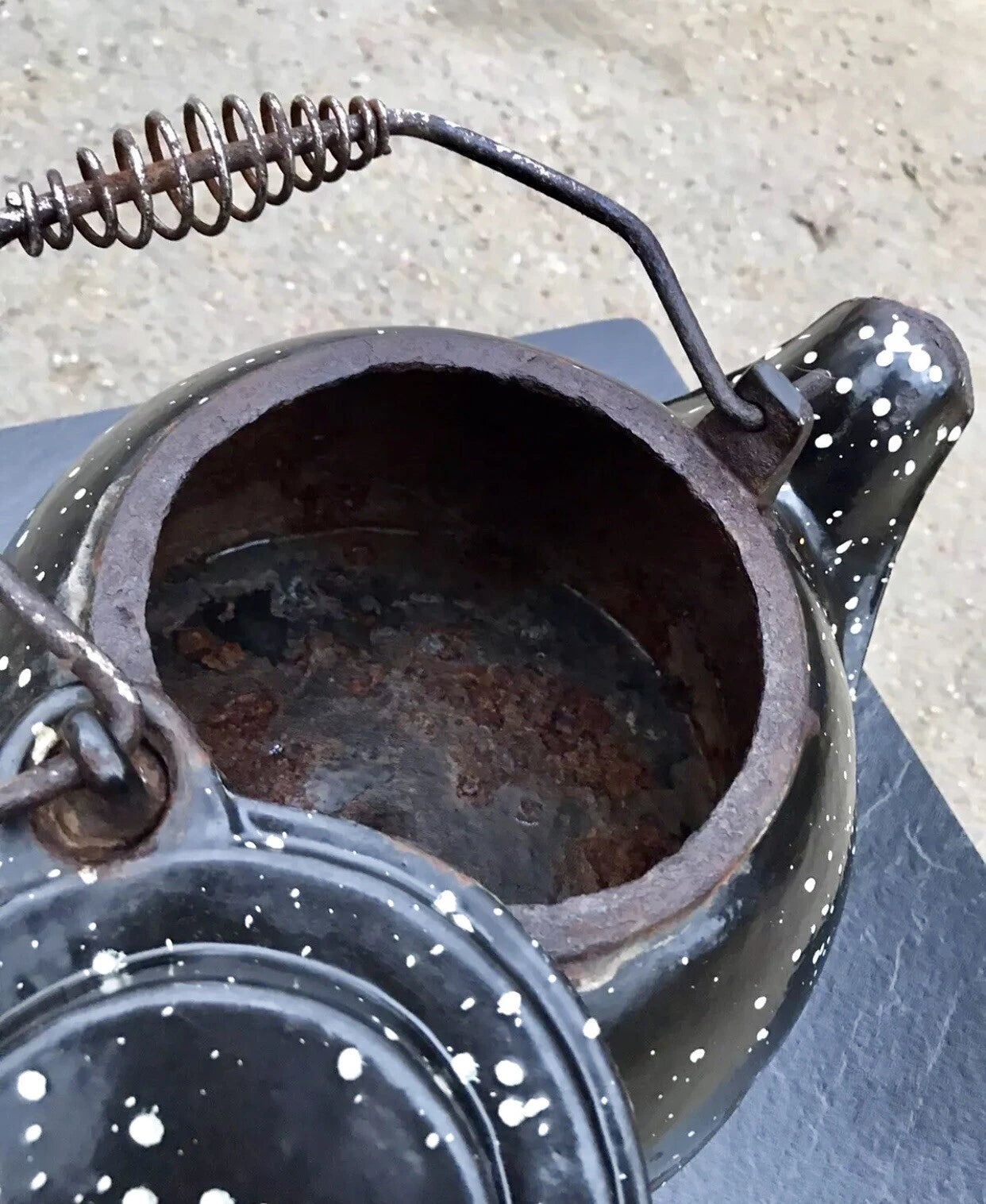 Vintage Cast Iron Plow & Hearth Antique Enamel Teapot Tea Pot Kettle Humidifier