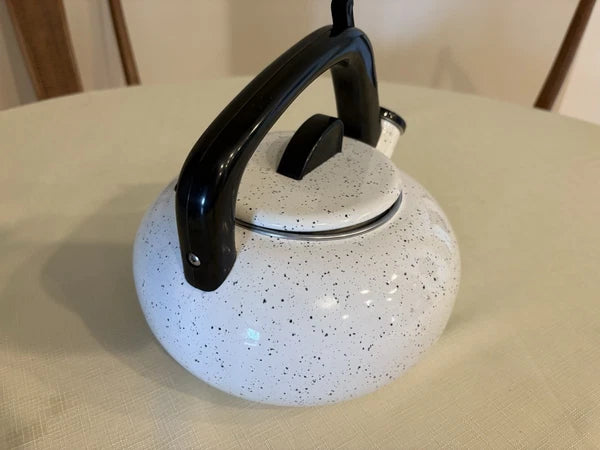 Retro Enameled Speckle Ware Stovetop Whistling Kettle Tea Pot Large 2.5 quart