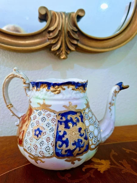 Fine Satsuma Teapot Moriage Raised Gold Hand Painted Enamel Red Blue c1880
