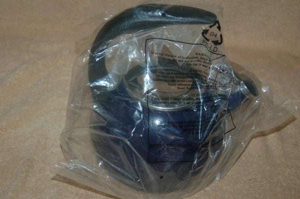 Chantal Enamel On Steel Whistling Teakettle Cobalt Navy Blue New in Open Box 2qt