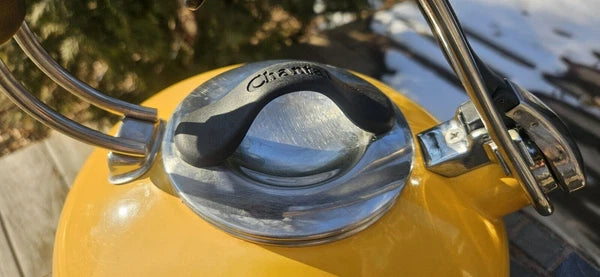 Chantal Livestrong Enamel Loop Whistling Tea Pot Kettle Yellow 1.8 Quart FreeShp