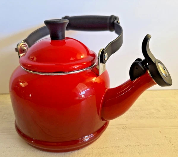Le Creuset Whistling Tea Kettle Teapot Lid 1.1L 1.25Qt Enamel Red Ombre