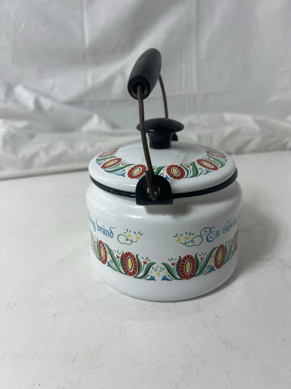 Swedish Folk ArtVINTAGE ENAMEL TEAPOT KETTLE ENAMELWARE script