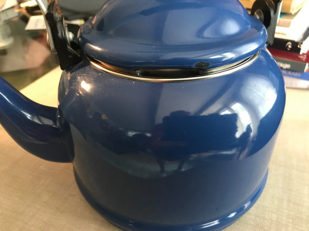 Vintage Le Creuset 1.25 Quart Blue Enamel Metal Tea Kettle Teapot w/Flip Handle
