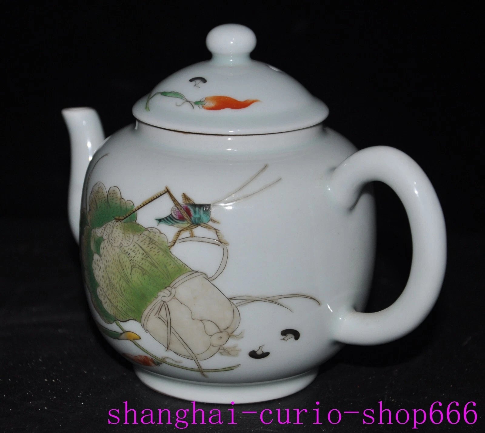 6"Qing Yongzheng pastel porcelain enamel cabbage baicai insect grain Teapot pot