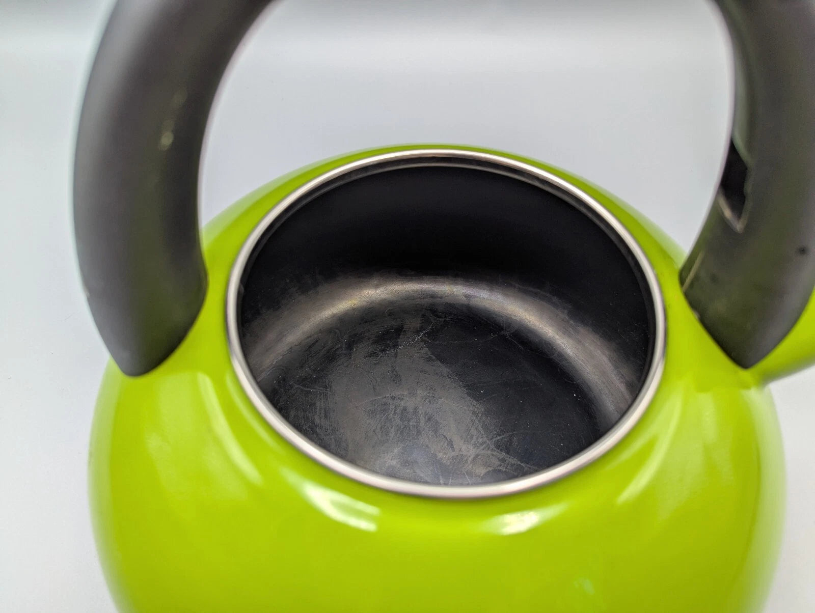 CALPHALON 2 QUART LIME GREEN WHISTLE TEA KETTLE TEAPOT TKE4402 CLEAN W/LID