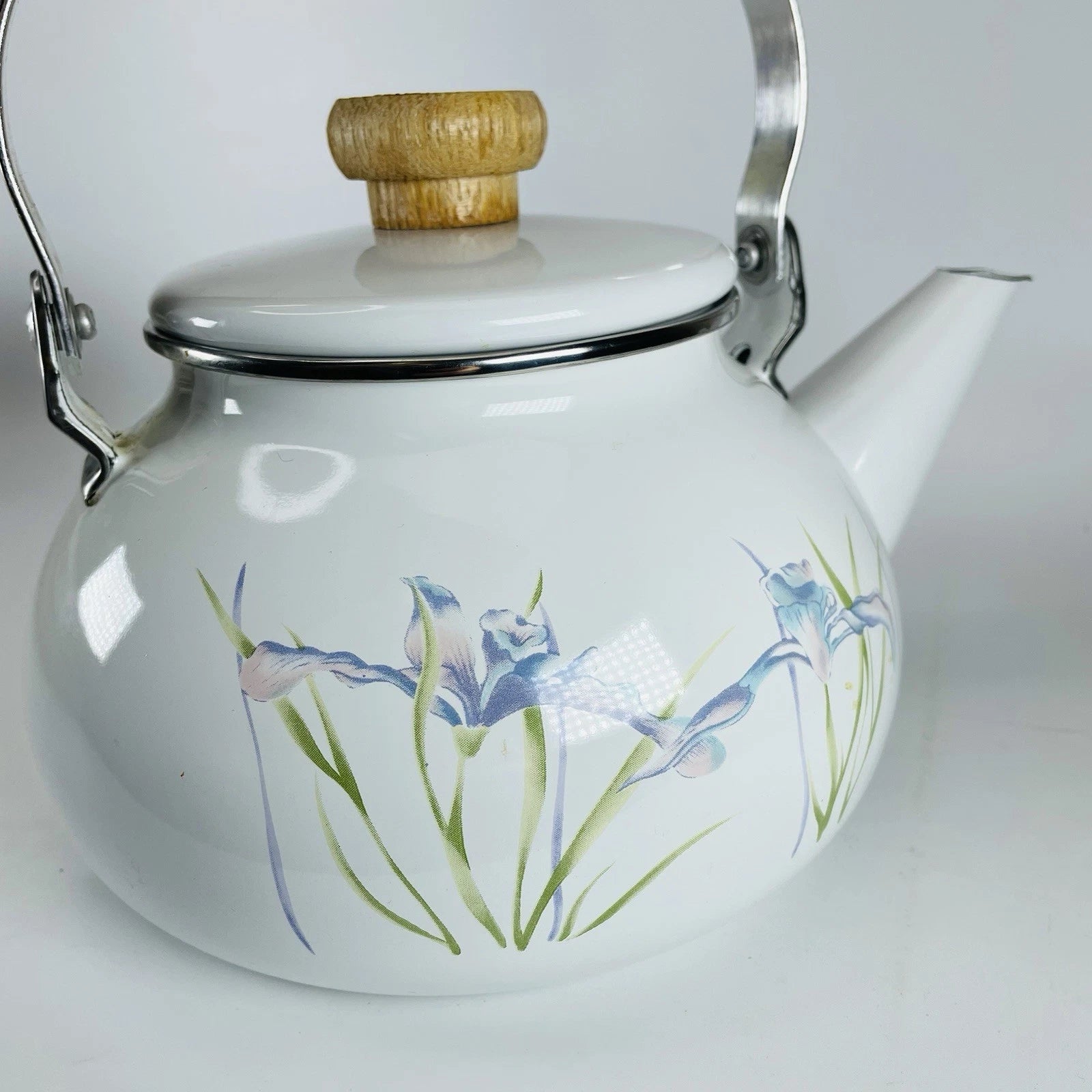 VTG Lincoware Corelle Coordinates SHADOW IRIS Tea Kettle Pot Enamel Over Metal