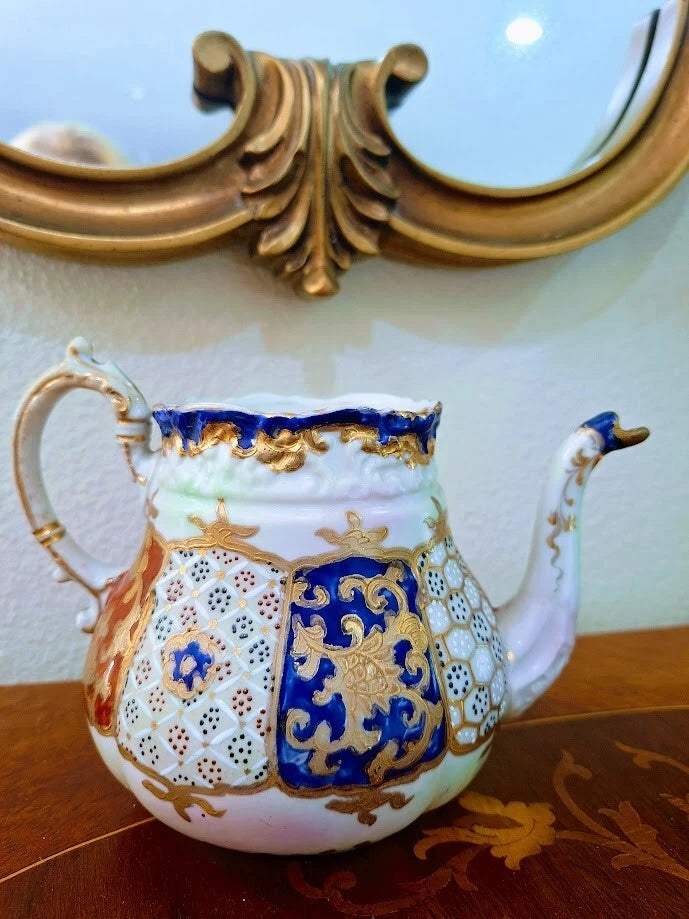 Fine Satsuma Teapot Moriage Raised Gold Hand Painted Enamel Red Blue c1880