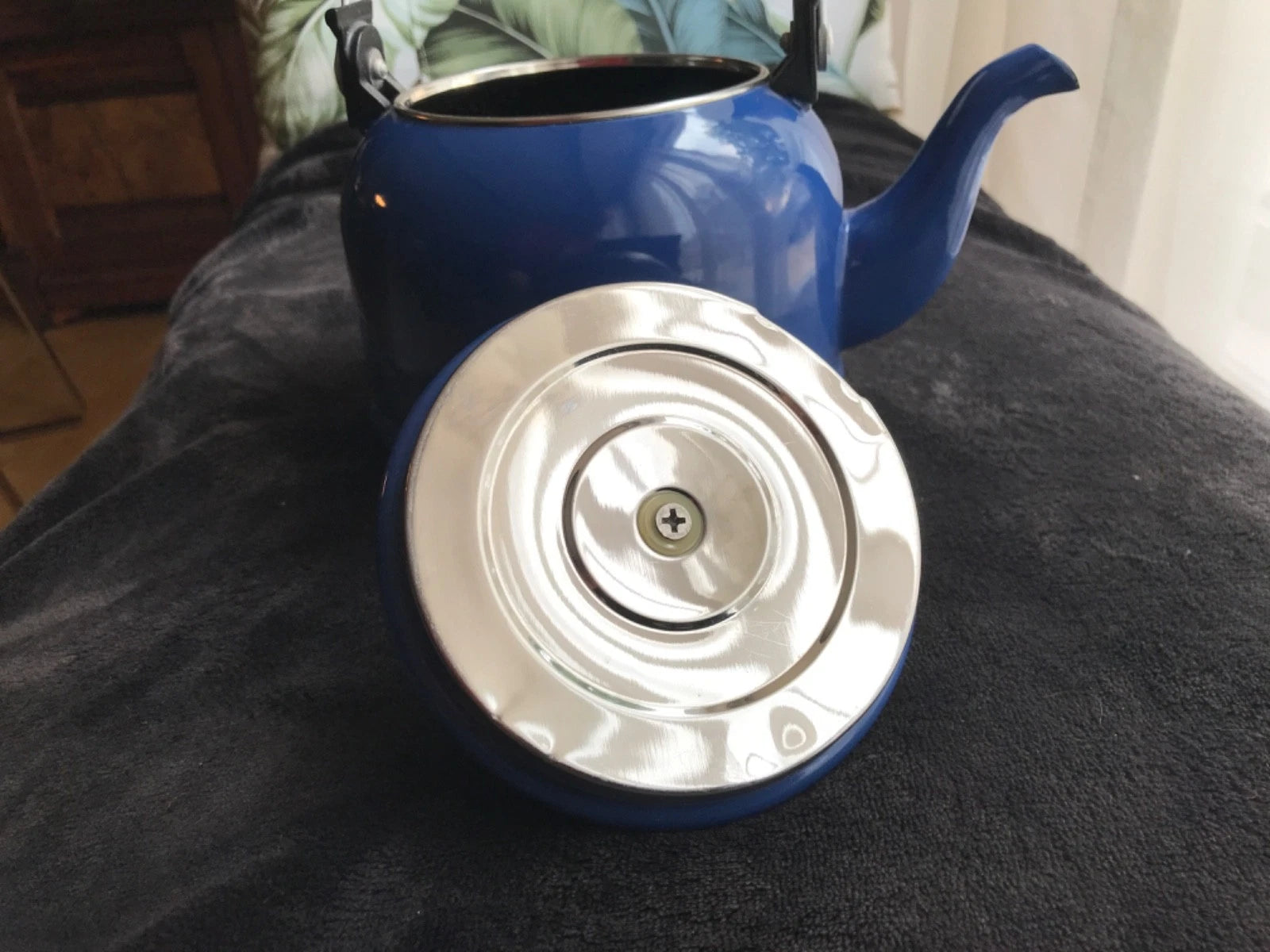 Vintage Le Creuset 1.25 Quart Blue Enamel Metal Tea Kettle Teapot w/Flip Handle