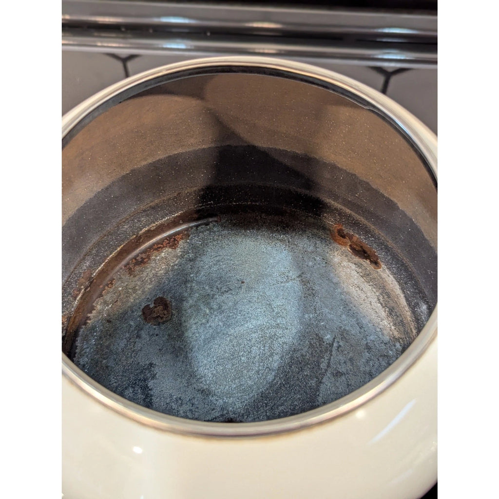 White Le Creuset Enamel Teapot Tea Kettle 1.25QT