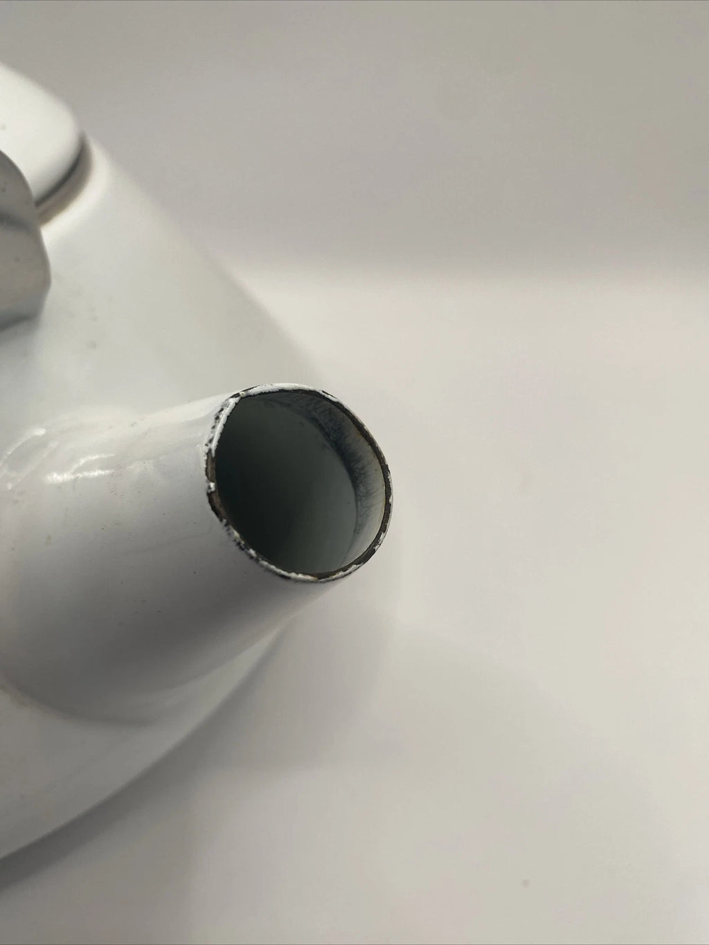 Vintage Kamenstein Tea Kettle White Enamel Tea Pot Bird Whistle 80s Retro Teapot