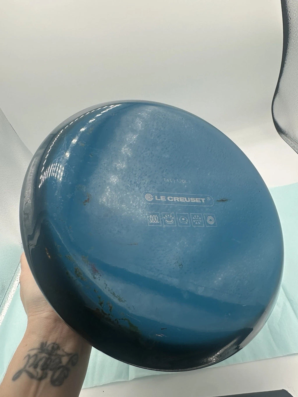Le Creuset Whistling Tea Kettle Teapot Enamel Deep Teal Blue 1.7 Qt (1.6L)