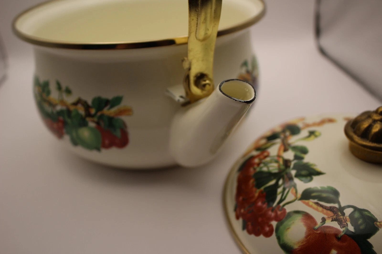 Tabletops Unlimited Phillippe Richard Kensington Garden Induction Teapot Kettle