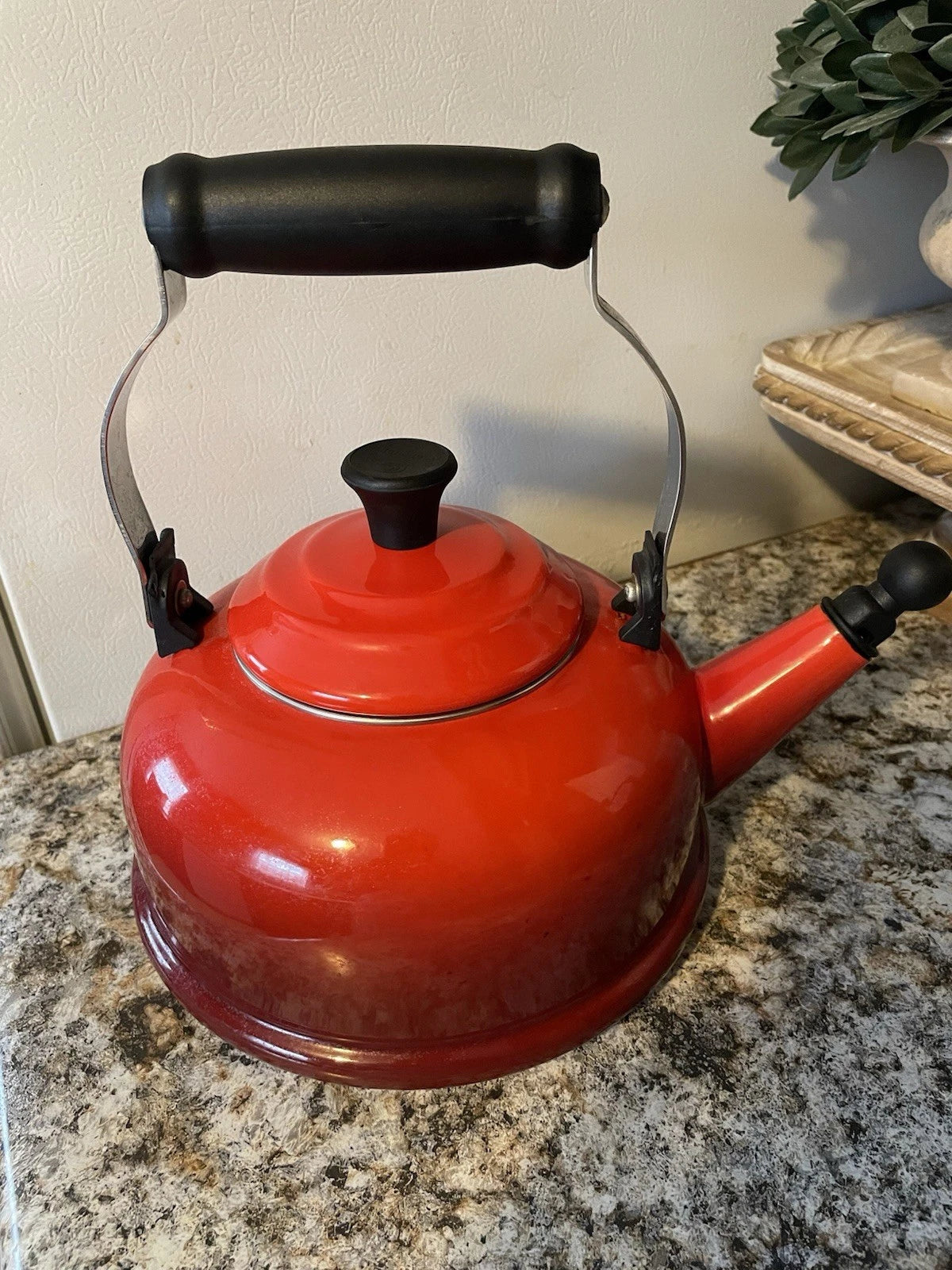 LE CREUSET Enamel On Steel Whistling Tea Kettle 1.7 Qt  Red Clean Good Cond