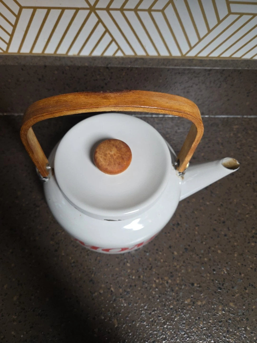 Vintage Enamelware White Teapot Tea Kettle MOM 70's