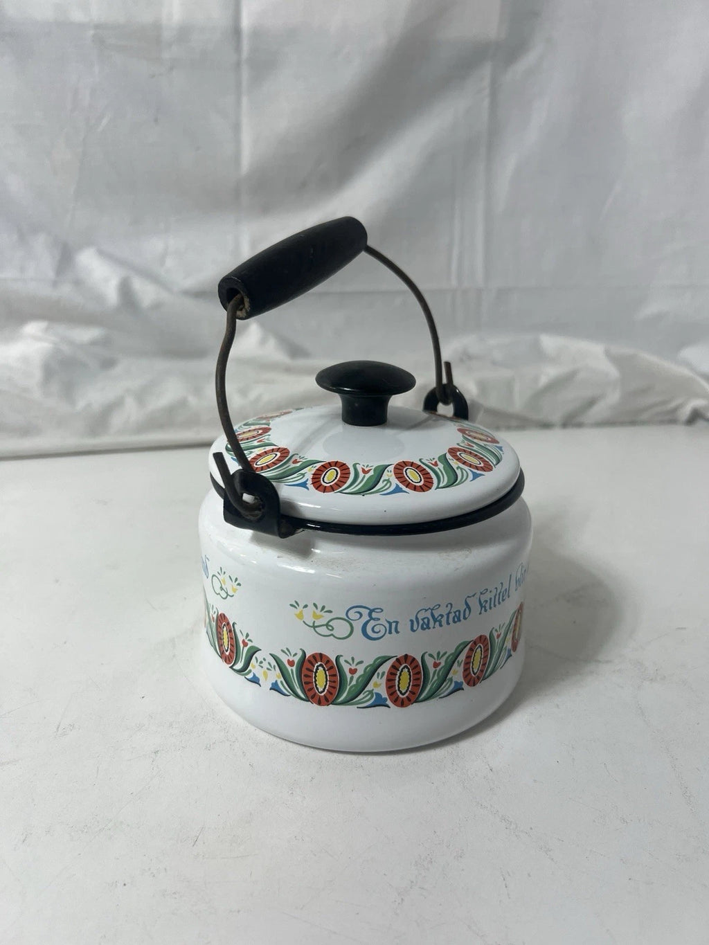 Swedish Folk ArtVINTAGE ENAMEL TEAPOT KETTLE ENAMELWARE script