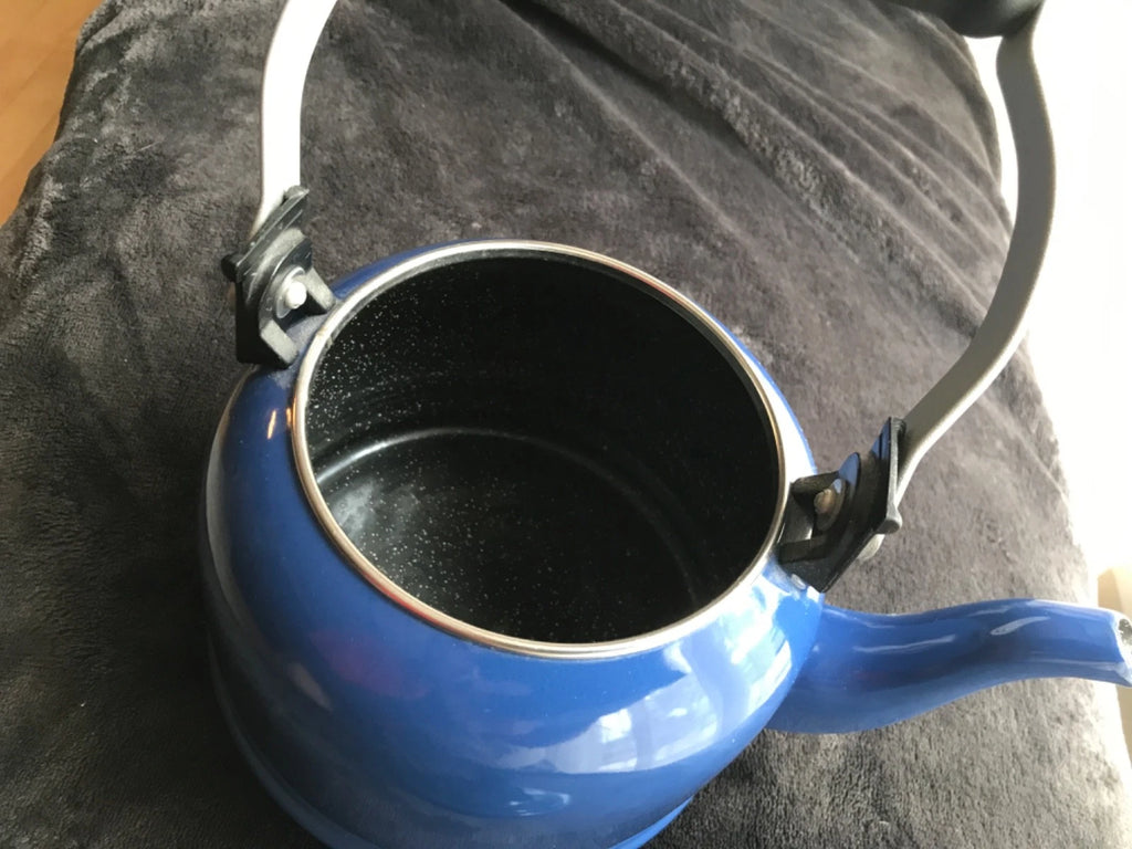 Vintage Le Creuset 1.25 Quart Blue Enamel Metal Tea Kettle Teapot w/Flip Handle
