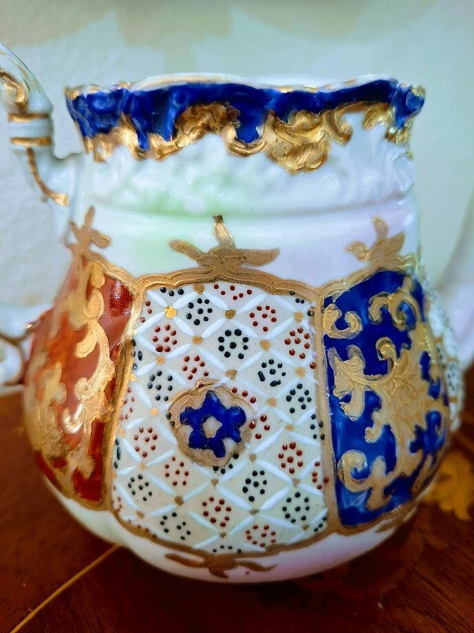 Fine Satsuma Teapot Moriage Raised Gold Hand Painted Enamel Red Blue c1880