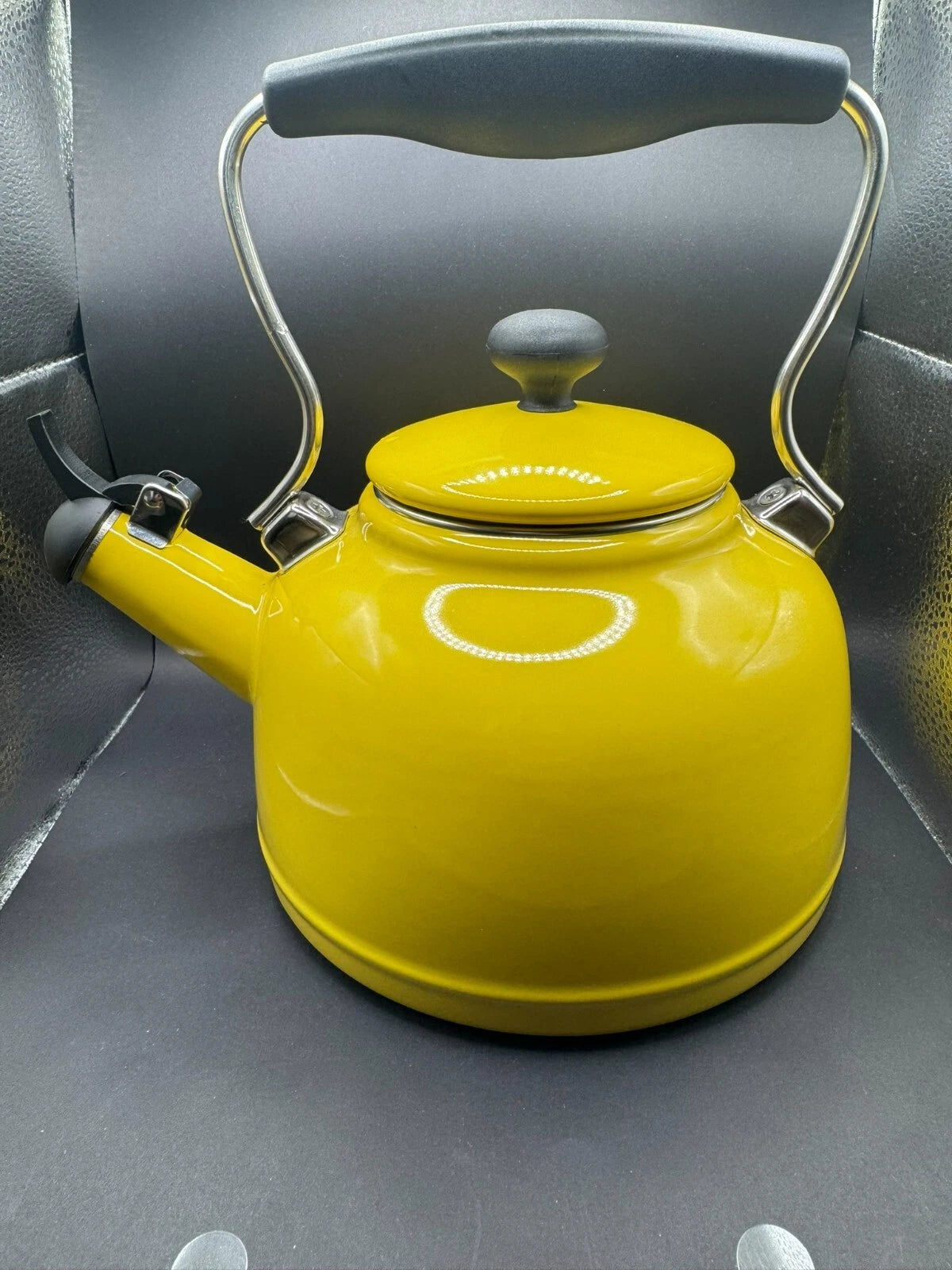 Chantal Whistling Tea Kettle Teapot YELLOW Enamel Black Handle