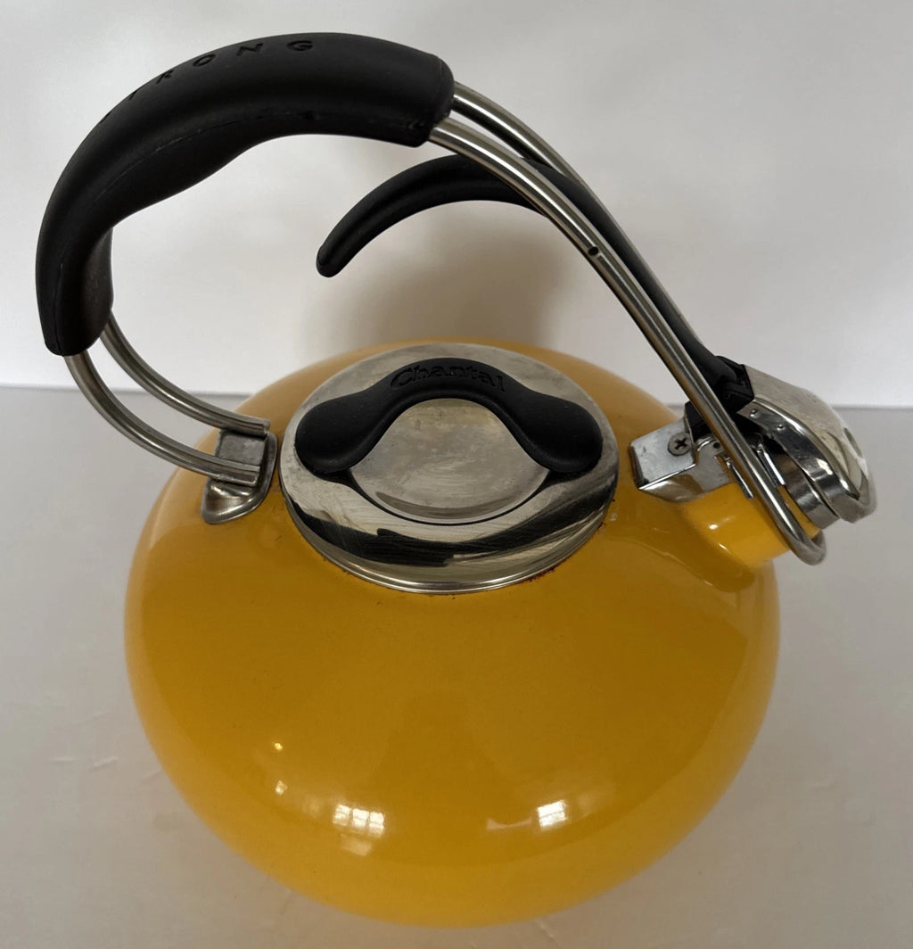 Tea Pot Chantal Livestrong Enamel Loop Whistling Kettle Yellow 1.8 Quart Vintage