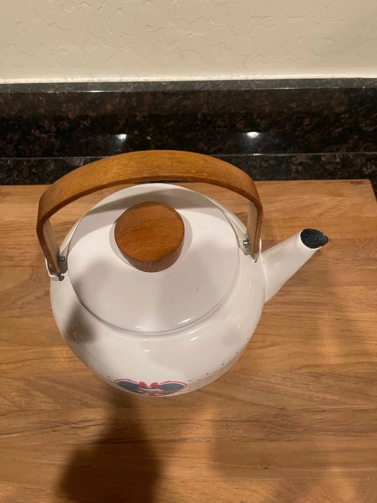 Baker Hart & Stuart Porcelain Enamelware kettle
