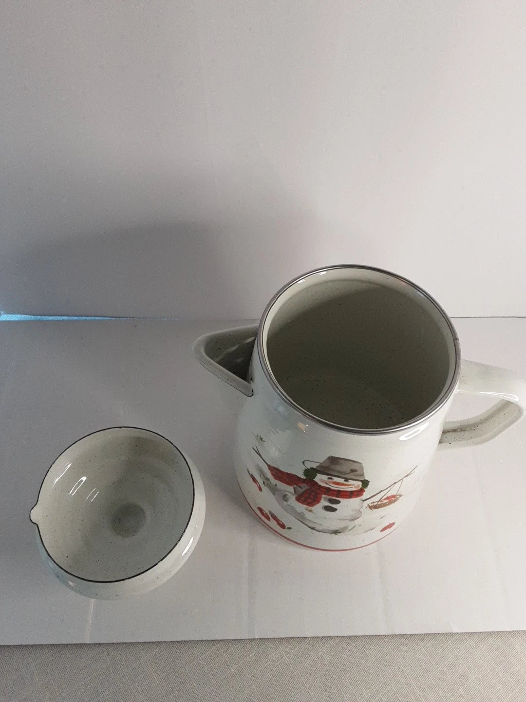 Enamelware Coffee Cocoa tea Pot Mitford Jan Karon Hallmark 8.5 " Tall  Holidays