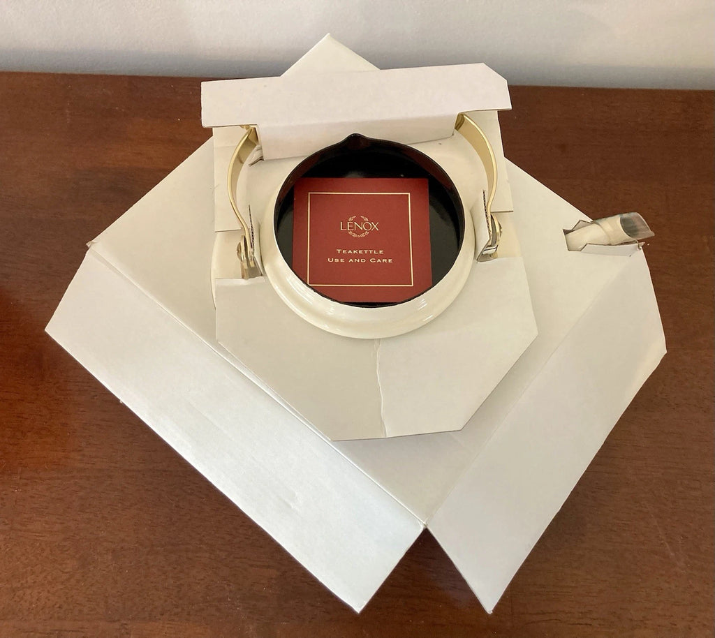 Lenox Winter Greetings Scenic Tea Kettle Enamel Cardinals NEW IN BOX!