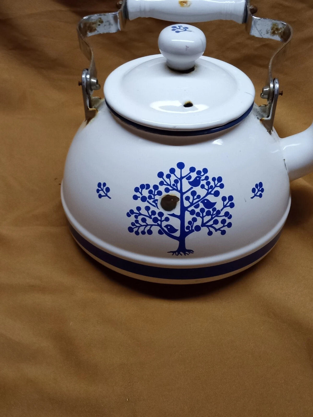 Enameled 2-qt Tea Kettle