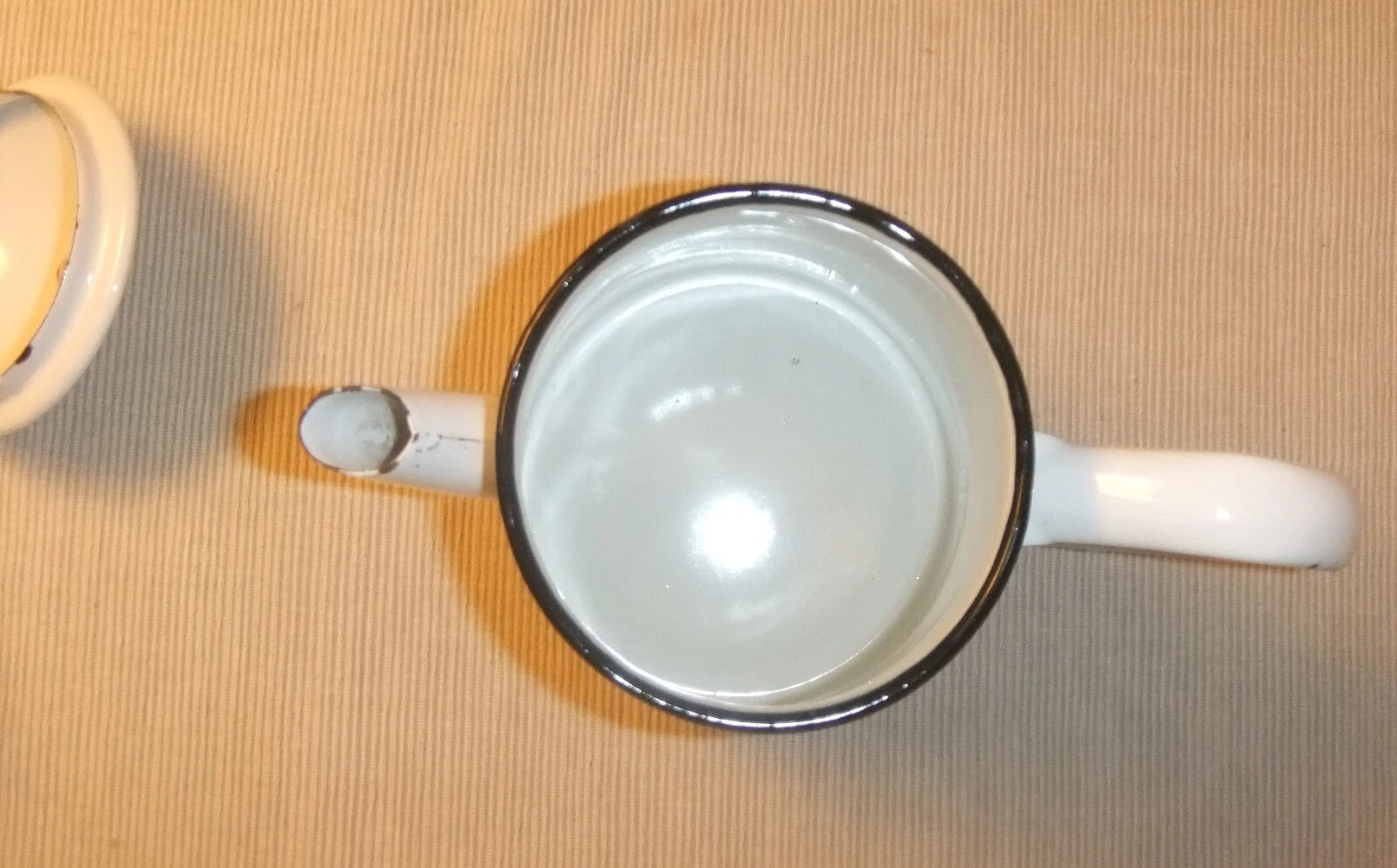 ANTIQUE SCREEN PRINTED PORCELAIN ENAMEL COFFEE MAKER OR TEAPOT
