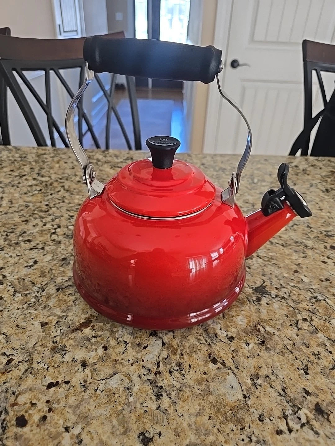 Le Creuset Enamel On Steel Whistling Tea Kettle Cerise Red 1.6 L 1.7 Q