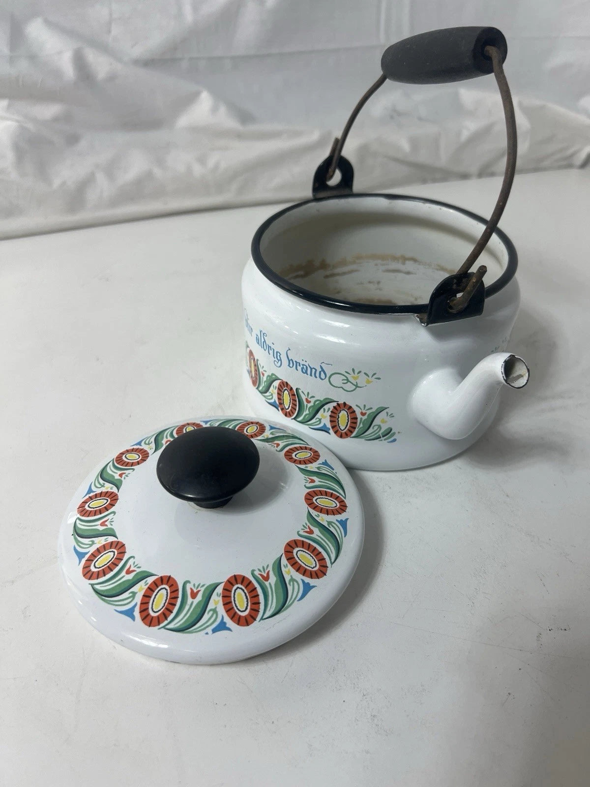 Swedish Folk ArtVINTAGE ENAMEL TEAPOT KETTLE ENAMELWARE script