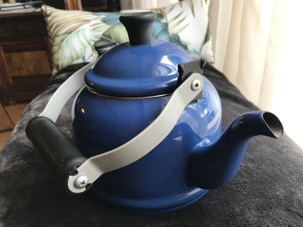 Vintage Le Creuset 1.25 Quart Blue Enamel Metal Tea Kettle Teapot w/Flip Handle