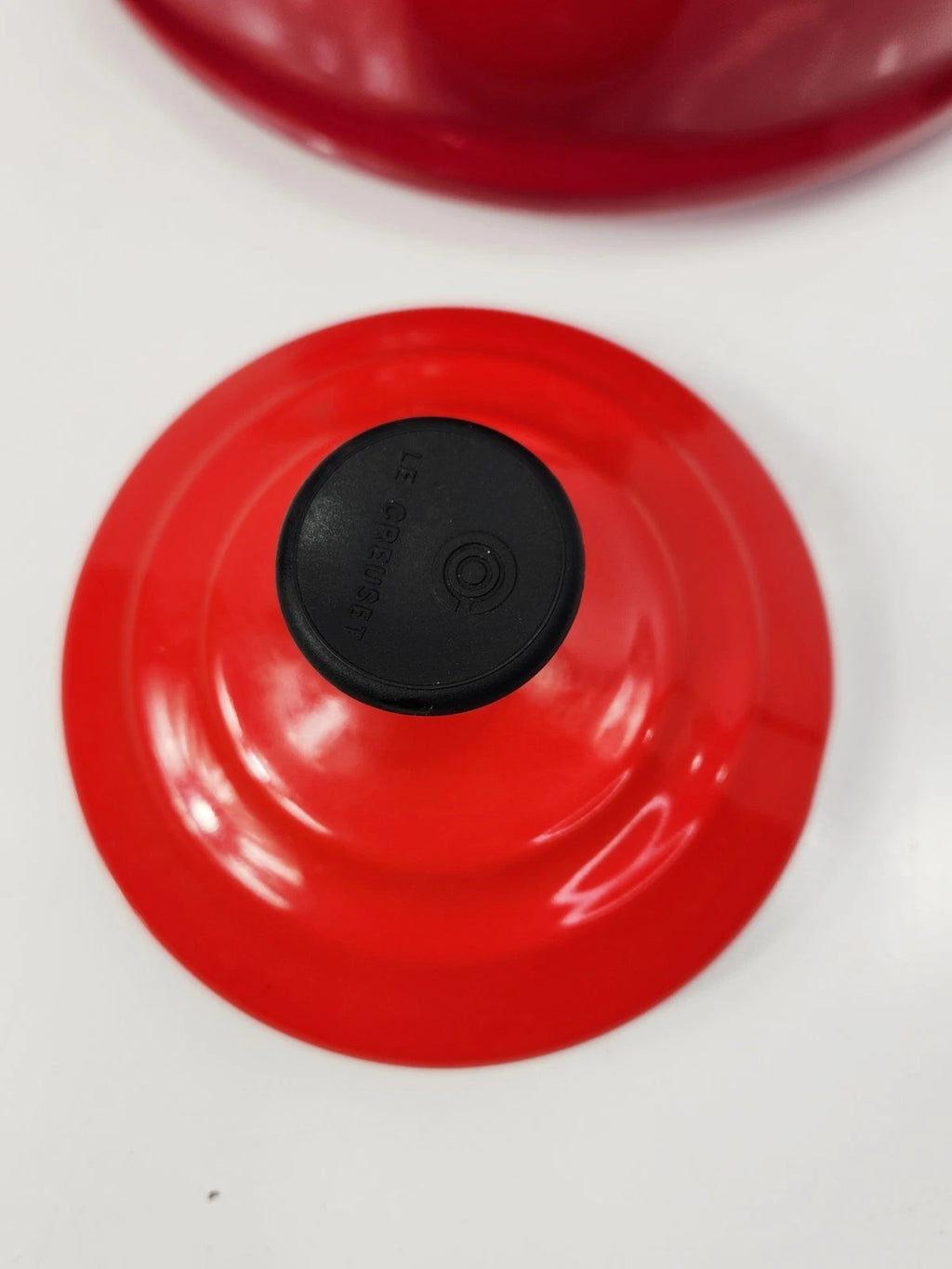 Le Creuset Vintage Tea Kettle Red 1.7 Quart  Whistling Teapot