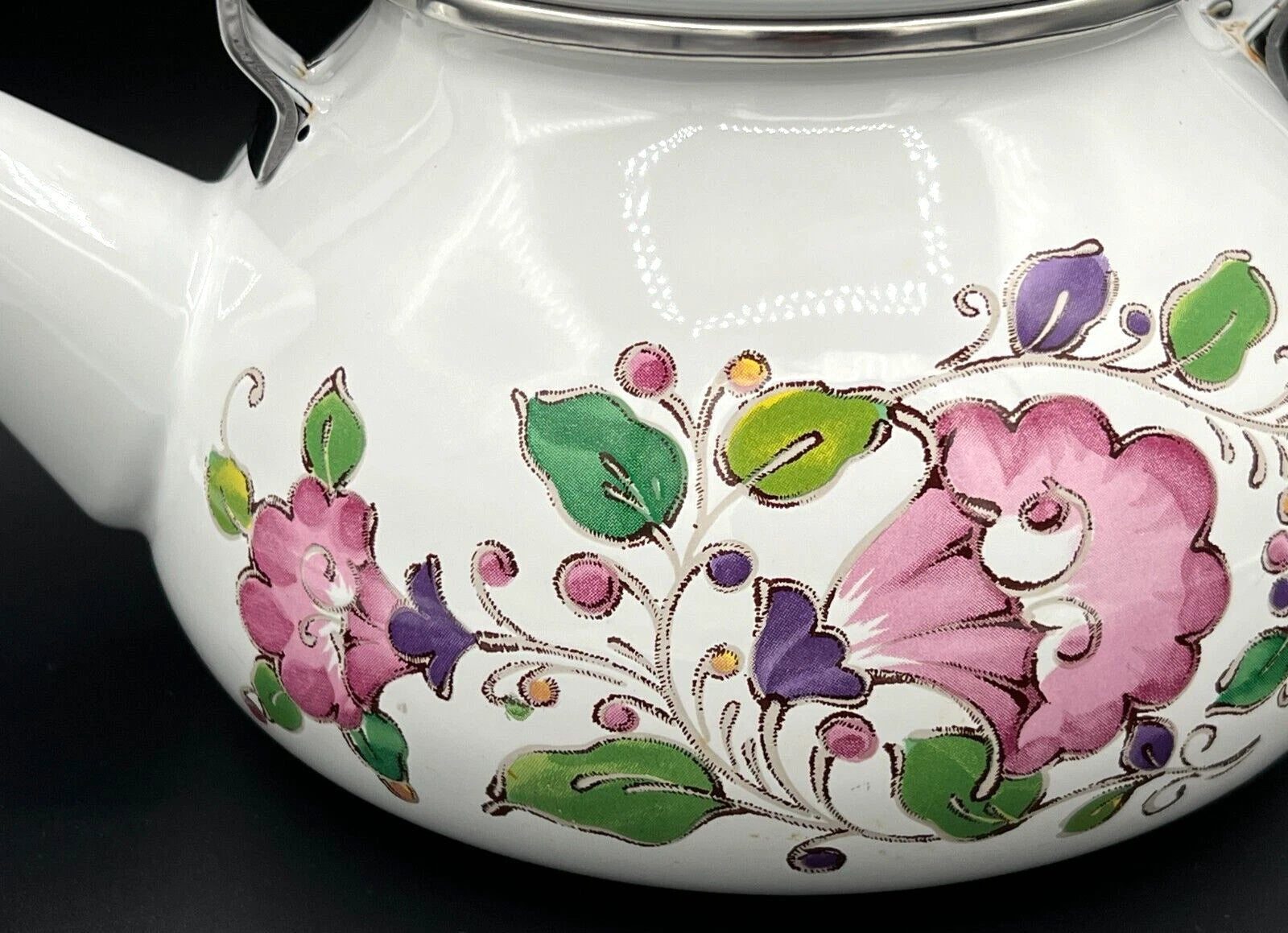 GAILSTYN SUTTON Vintage Enamel Ware Metal Teapot 1983 Floral Foliage II EUC