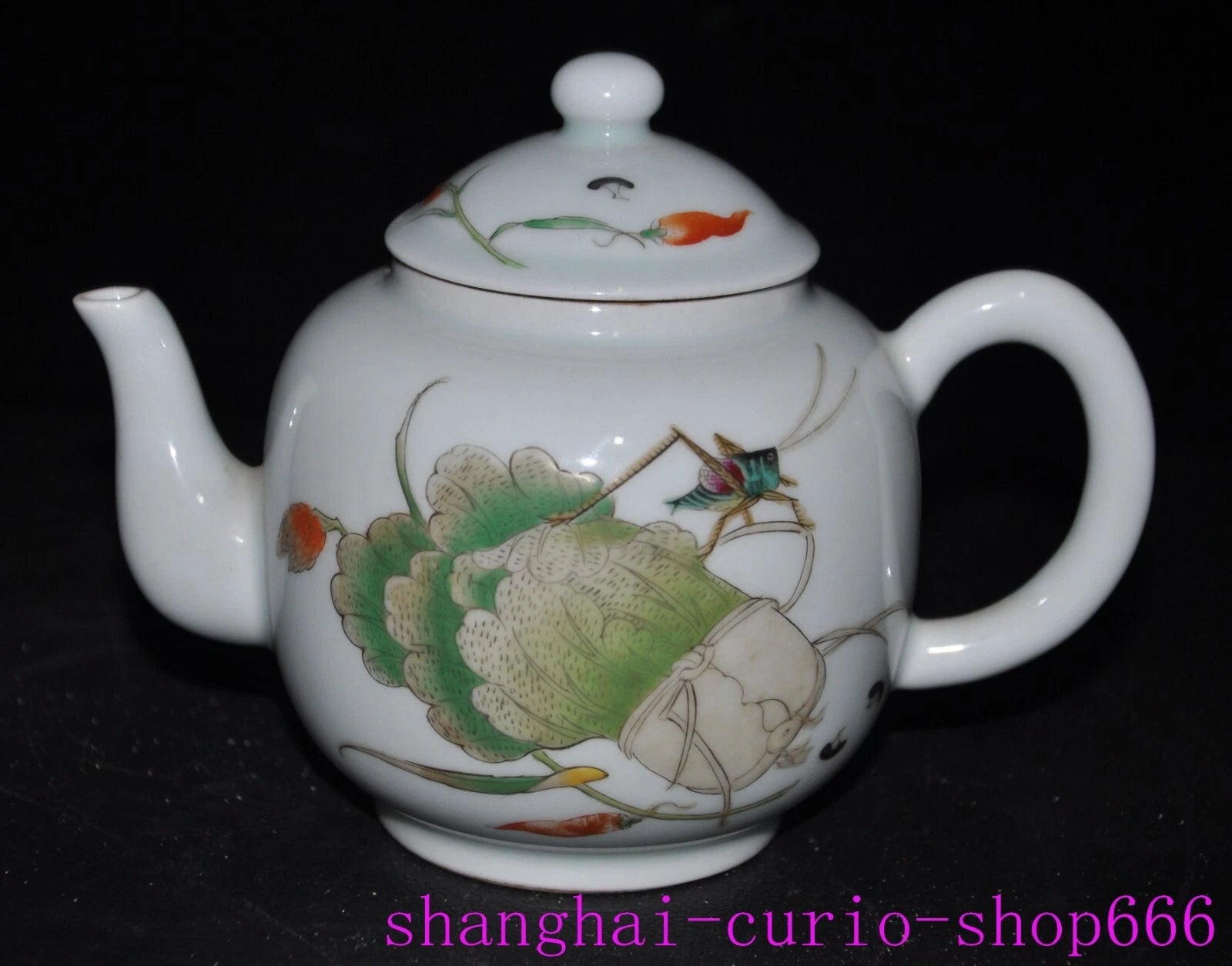 6"Qing Yongzheng pastel porcelain enamel cabbage baicai insect grain Teapot pot