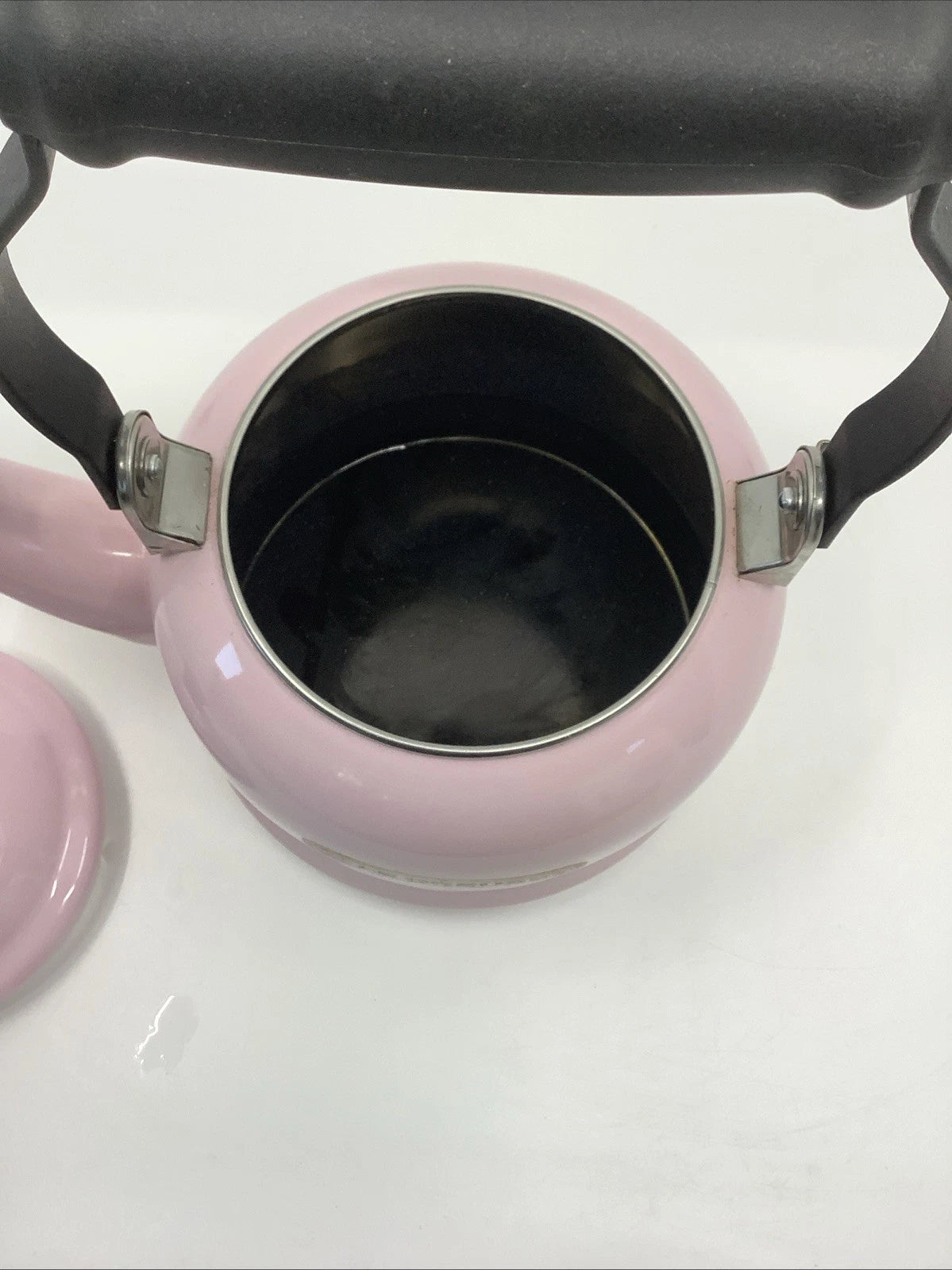 Le Creuset Pink Enamel Whistling Tea Kettle 1.25 Quart