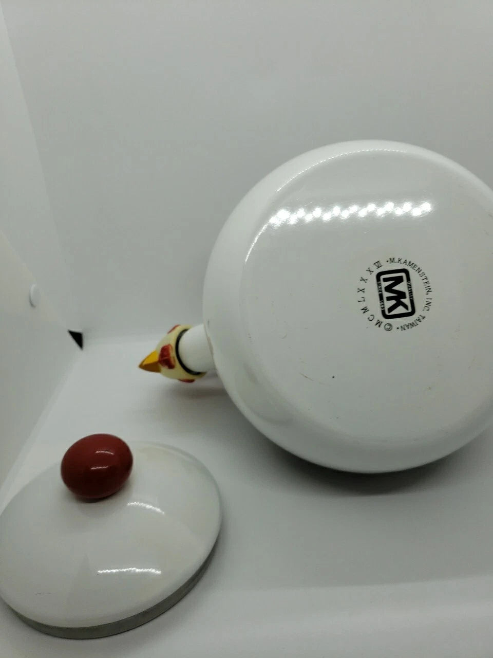 M. Kamenstein, Inc 1986 Enamel Rooster/Chicken Teapot Tea Kettle