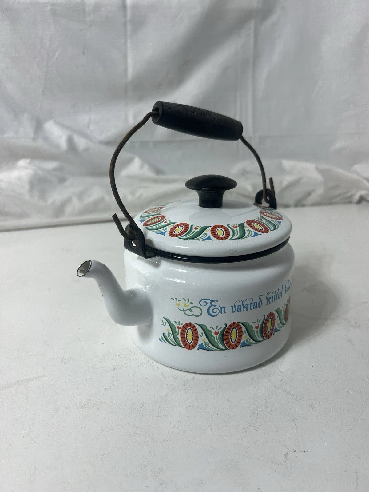 Swedish Folk ArtVINTAGE ENAMEL TEAPOT KETTLE ENAMELWARE script