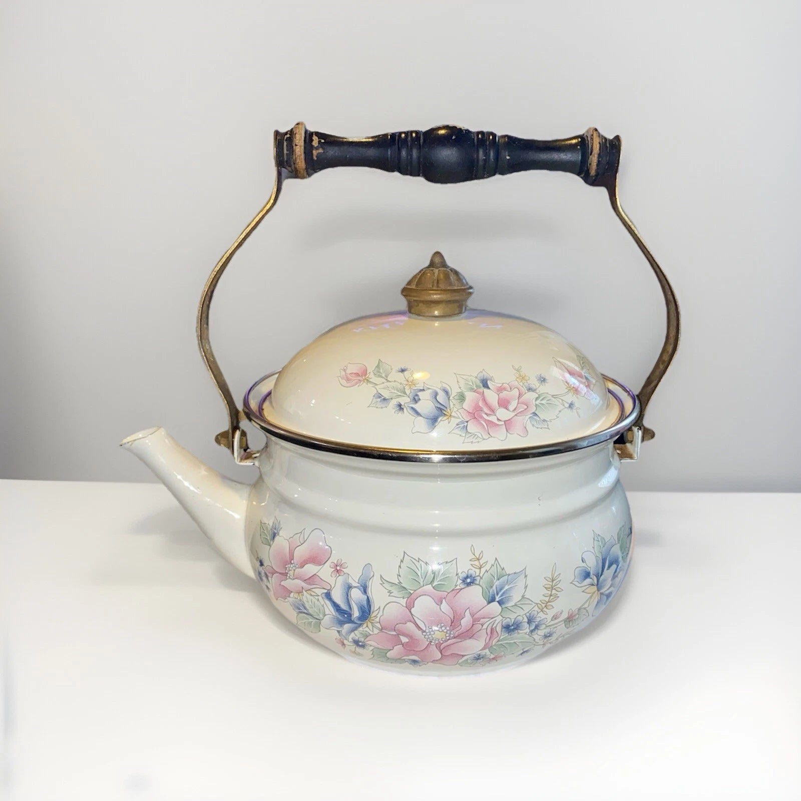 Vintage Pfaltzgraff Tea Rose Enamelware Kettle w/Lid - Black Handle - Some Rust