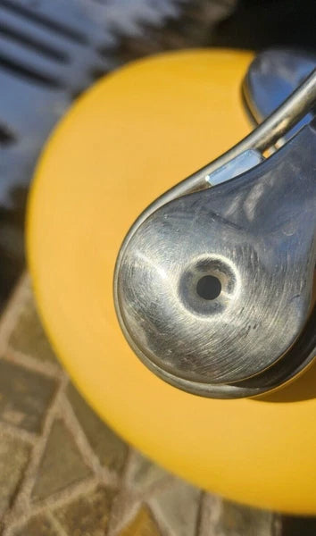 Chantal Livestrong Enamel Loop Whistling Tea Pot Kettle Yellow 1.8 Quart FreeShp