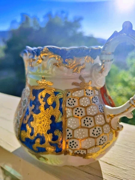 Fine Satsuma Teapot Moriage Raised Gold Hand Painted Enamel Red Blue c1880