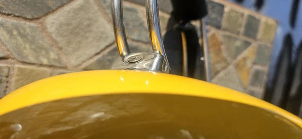 Chantal Livestrong Enamel Loop Whistling Tea Pot Kettle Yellow 1.8 Quart FreeShp