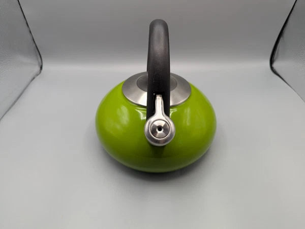CALPHALON 2 QUART LIME GREEN WHISTLE TEA KETTLE TEAPOT TKE4402 CLEAN W/LID