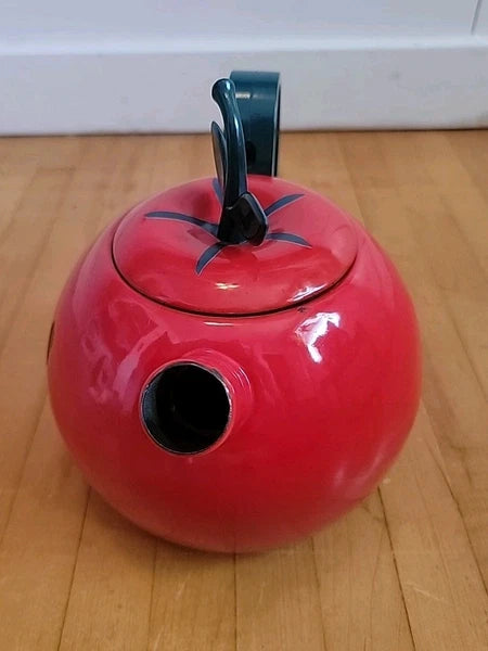Vintage 1980s COPCO Enamel Metal Red Delicious Apple Teapot Kettle 2.5 Qt