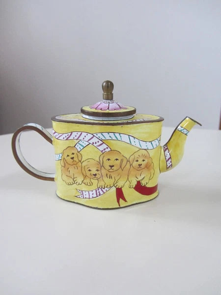 Vintage 1999 Kelvin Chen Miniature Enamel Teapot # 76 Golden Retrievers
