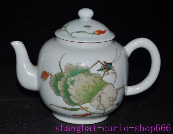 6"Qing Yongzheng pastel porcelain enamel cabbage baicai insect grain Teapot pot
