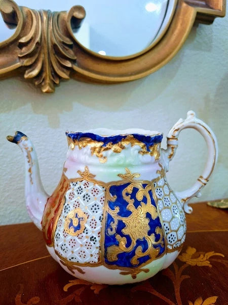 Fine Satsuma Teapot Moriage Raised Gold Hand Painted Enamel Red Blue c1880